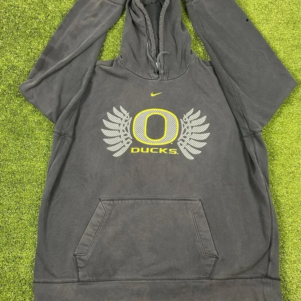 Nike Men's Navy and Black Hoodie